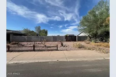 8654 W Earll, Phoenix, AZ 85037 - Photo 1