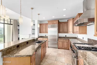 8 Biltmore Estate #202, Phoenix, AZ 85016 - Photo 7