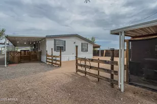 1945 N Main Dr, Apache Junction, AZ 85120 - Photo 47