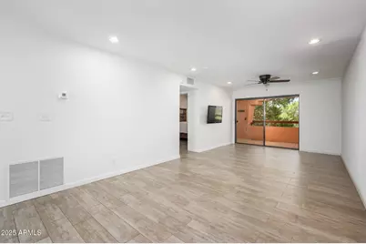 12212 N Paradise Village Parkway S #428, Phoenix, AZ 85032 - Photo 9