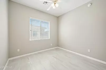 42424 N Gavilan Peak Parkway #7206, Anthem, AZ 85086 - Photo 17