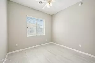 42424 N Gavilan Peak Pkwy, Anthem, AZ 85086 - Photo 17