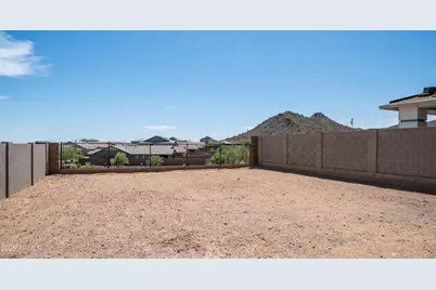 13359 W Eagle Feather Road, Peoria, AZ 85383 - Photo 31