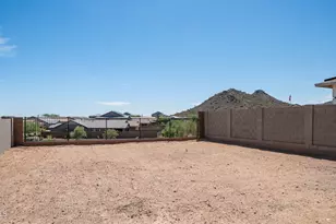 13359 W Eagle Feather Rd, Peoria, AZ 85383 - Photo 31