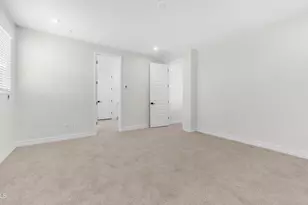 13359 W Eagle Feather Rd, Peoria, AZ 85383 - Photo 17