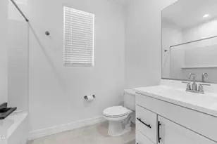 13359 W Eagle Feather Rd, Peoria, AZ 85383 - Photo 3