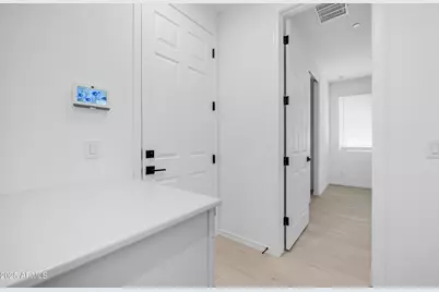 13362 W Eagle Feather Road, Peoria, AZ 85383 - Photo 7