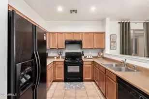 44285 W Cydnee Dr, Maricopa, AZ 85138 - Photo 5