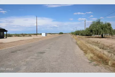 4245 N Roble Circle #5, Eloy, AZ 85131 - Photo 7