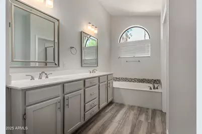 7056 W Morrow Drive, Glendale, AZ 85308 - Photo 15