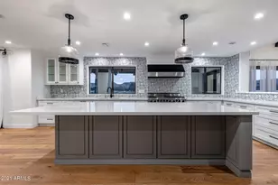 8672 N 64th Pl, Paradise Valley, AZ 85253 - Photo 11