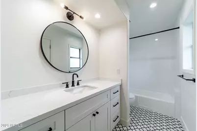 8672 N 64th Place, Paradise Valley, AZ 85253 - Photo 23