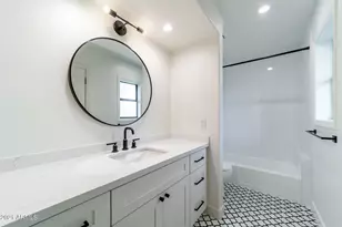 8672 N 64th Pl, Paradise Valley, AZ 85253 - Photo 23