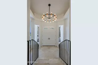 5654 E Mesquite Lane, Phoenix, AZ 85018 - Photo 5