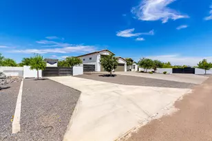 37227 N 11th Ave, Phoenix, AZ 85086 - Photo 7