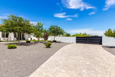 37227 N 11th Avenue, Phoenix, AZ 85086 - Photo 13