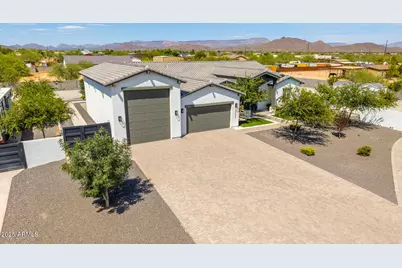 37227 N 11th Avenue, Phoenix, AZ 85086 - Photo 1