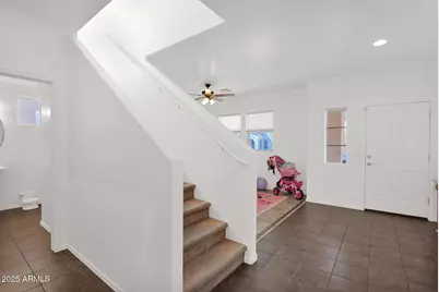 3829 E Branham Lane, Phoenix, AZ 85042 - Photo 5