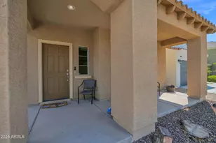 3829 E Branham Ln, Phoenix, AZ 85042 - Photo 3