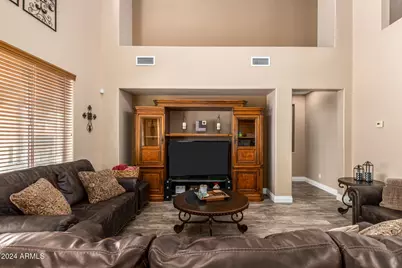 6084 W Yorktown Way, Florence, AZ 85132 - Photo 9