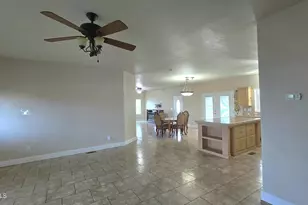 228 S 72nd Cir, Mesa, AZ 85208 - Photo 11