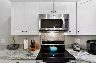 8828 E Riviera Dr, Scottsdale, AZ 85260 - Photo 9