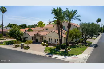 229 W Vista Avenue, Phoenix, AZ 85021 - Photo 1