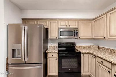 19249 N 93rd Drive, Peoria, AZ 85382 - Photo 11