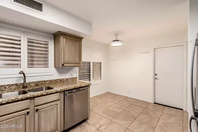 19249 N 93rd Drive, Peoria, AZ 85382 - Photo 9