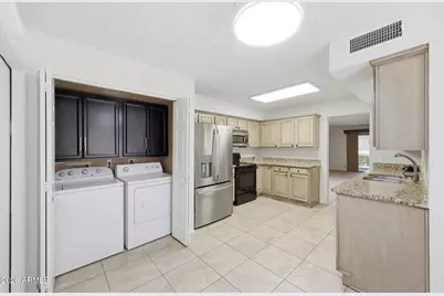 19249 N 93rd Drive, Peoria, AZ 85382 - Photo 15