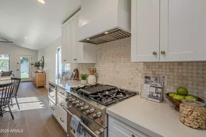 10226 E Pine Valley Road, Scottsdale, AZ 85255 - Photo 7