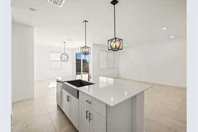 30513 W Oleander Way, Buckeye, AZ 85396 - Photo 9