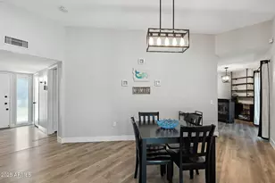 10634 W Hutton Dr, Sun City, AZ 85351 - Photo 17