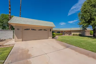 10634 W Hutton Drive, Sun City, AZ 85351 - Photo 7
