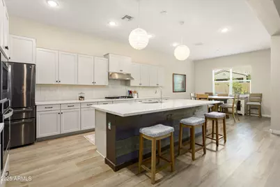 17988 W Hazelwood Street, Goodyear, AZ 85395 - Photo 7