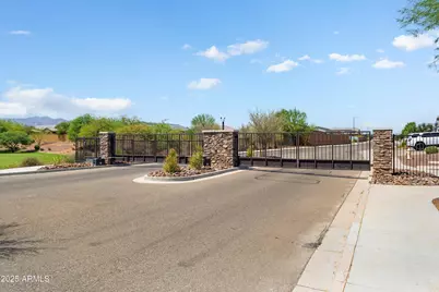 17988 W Hazelwood Street, Goodyear, AZ 85395 - Photo 25