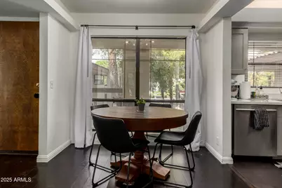 5035 N 10th Place #204, Phoenix, AZ 85014 - Photo 9