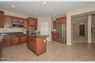 9012 W Yellow Bird Lane, Peoria, AZ 85383 - Photo 3