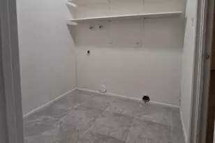 7752 W Flower St, Phoenix, AZ 85033 - Photo 21