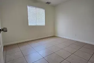 7752 W Flower St, Phoenix, AZ 85033 - Photo 17