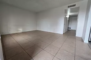 7752 W Flower St, Phoenix, AZ 85033 - Photo 3