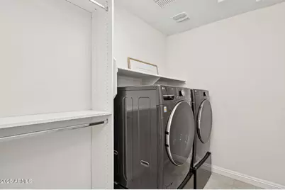 8949 W San Juan Avenue, Glendale, AZ 85305 - Photo 25