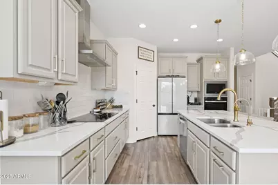 8949 W San Juan Avenue, Glendale, AZ 85305 - Photo 11