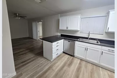 3207 W Joan De Arc Avenue, Phoenix, AZ 85029 - Photo 7