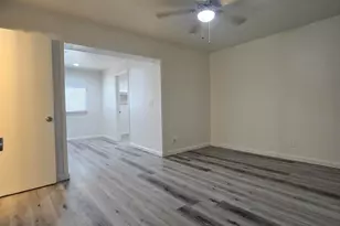2048 W Pecan Rd, Phoenix, AZ 85041 - Photo 17