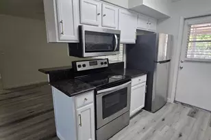 2048 W Pecan Rd, Phoenix, AZ 85041 - Photo 7