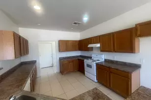 14350 S Cienega Ln, Arizona City, AZ 85123 - Photo 9