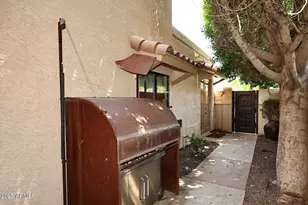 8100 E Camelback Rd, Scottsdale, AZ 85251 - Photo 41