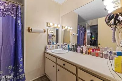 5201 W Camelback Road #198, Phoenix, AZ 85031 - Photo 17