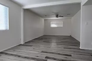 2211 W Pecan Rd, Phoenix, AZ 85041 - Photo 9